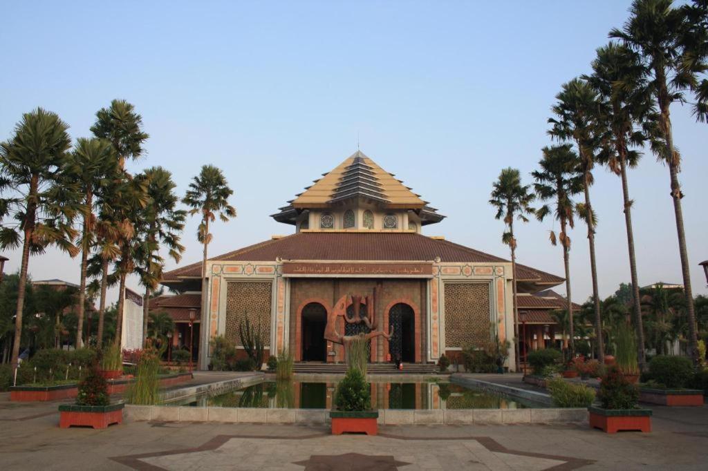 Al Abror Homestay Mandala Krida Mitra Reddoorz Yogyakarta Bagian luar foto