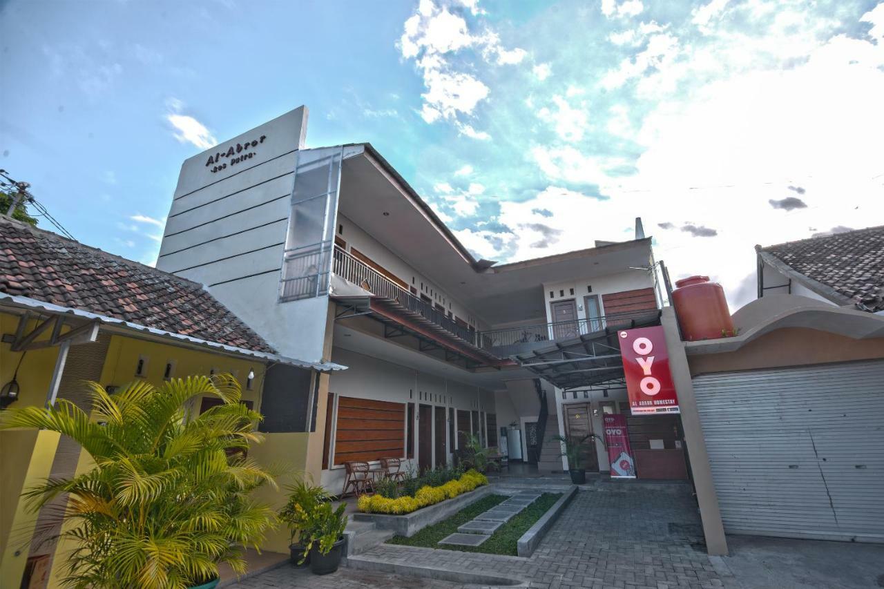Al Abror Homestay Mandala Krida Mitra Reddoorz Yogyakarta Bagian luar foto